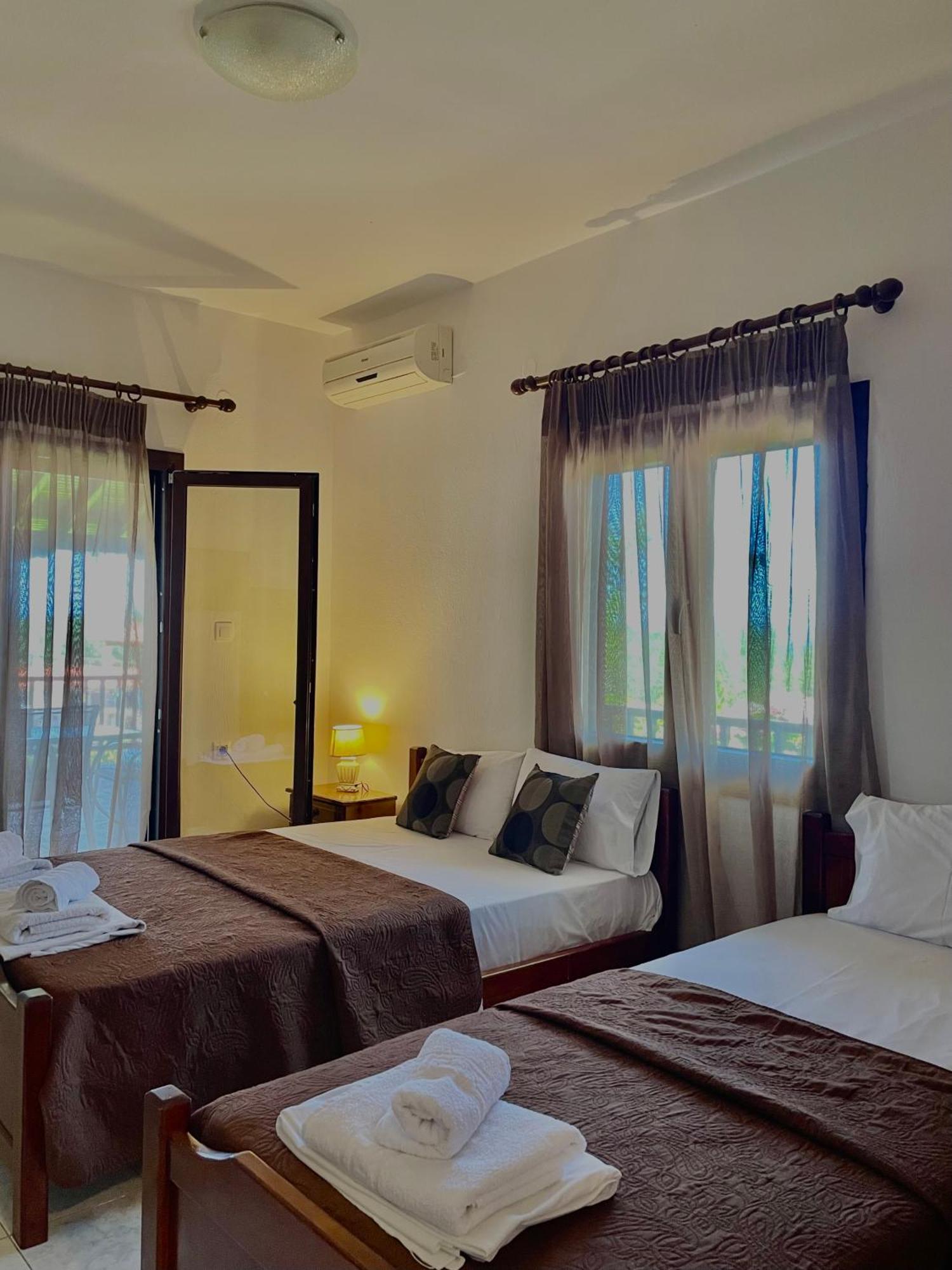 Anna Dani Apartments Вурвуру Экстерьер фото