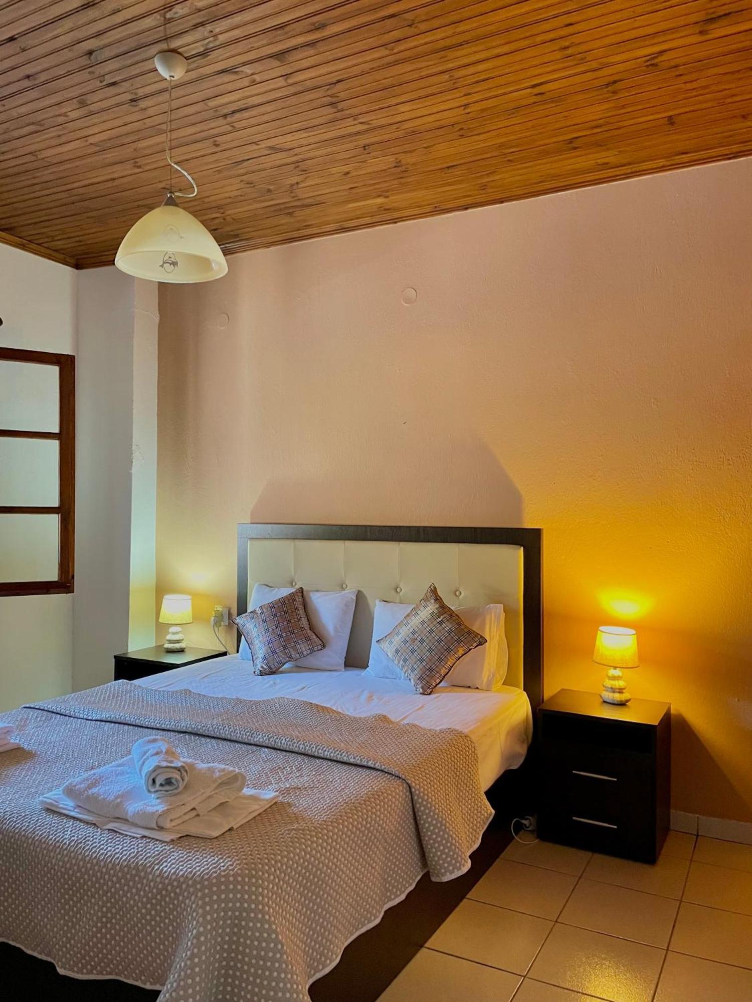 Anna Dani Apartments Вурвуру Экстерьер фото