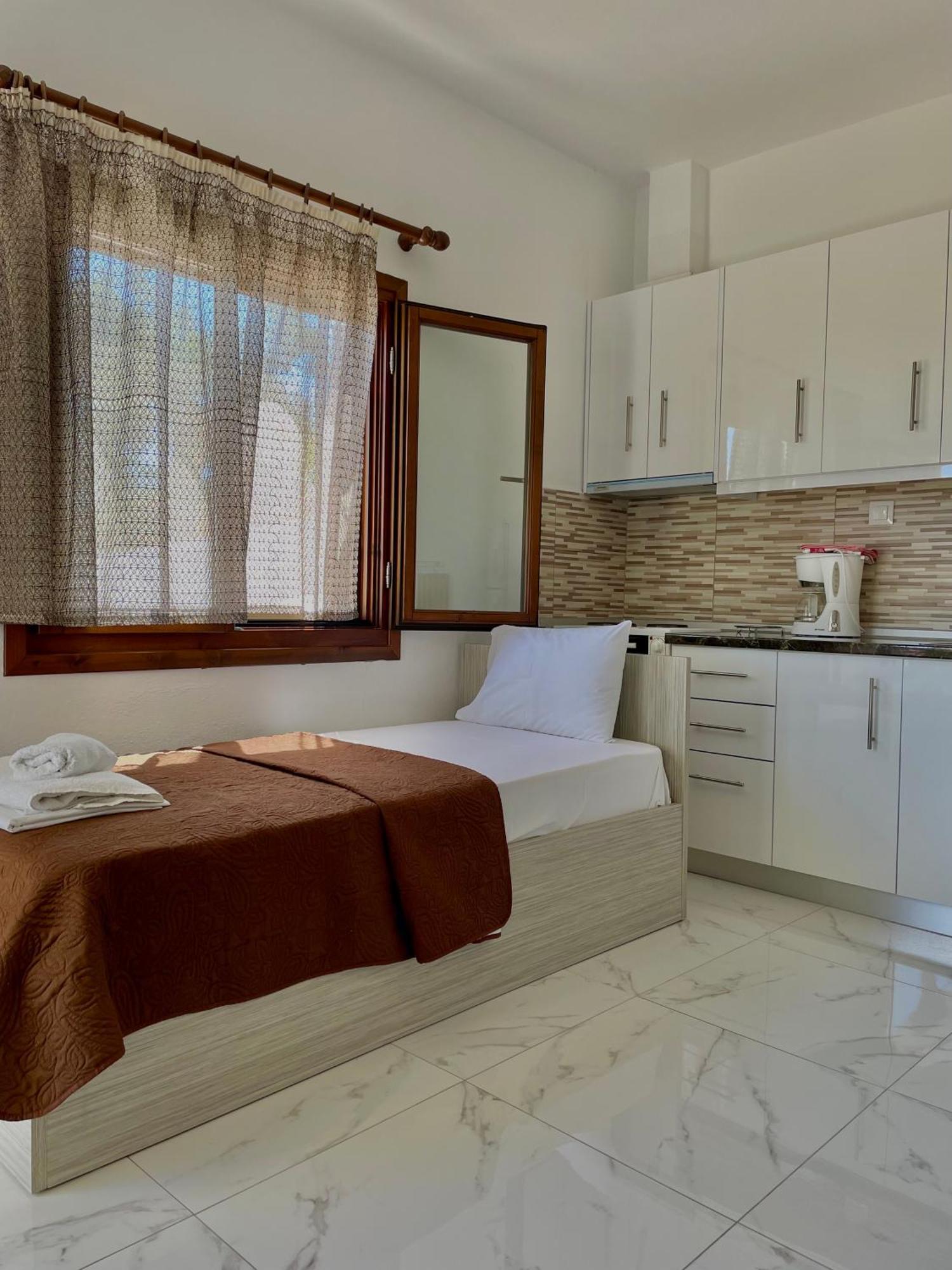 Anna Dani Apartments Вурвуру Экстерьер фото