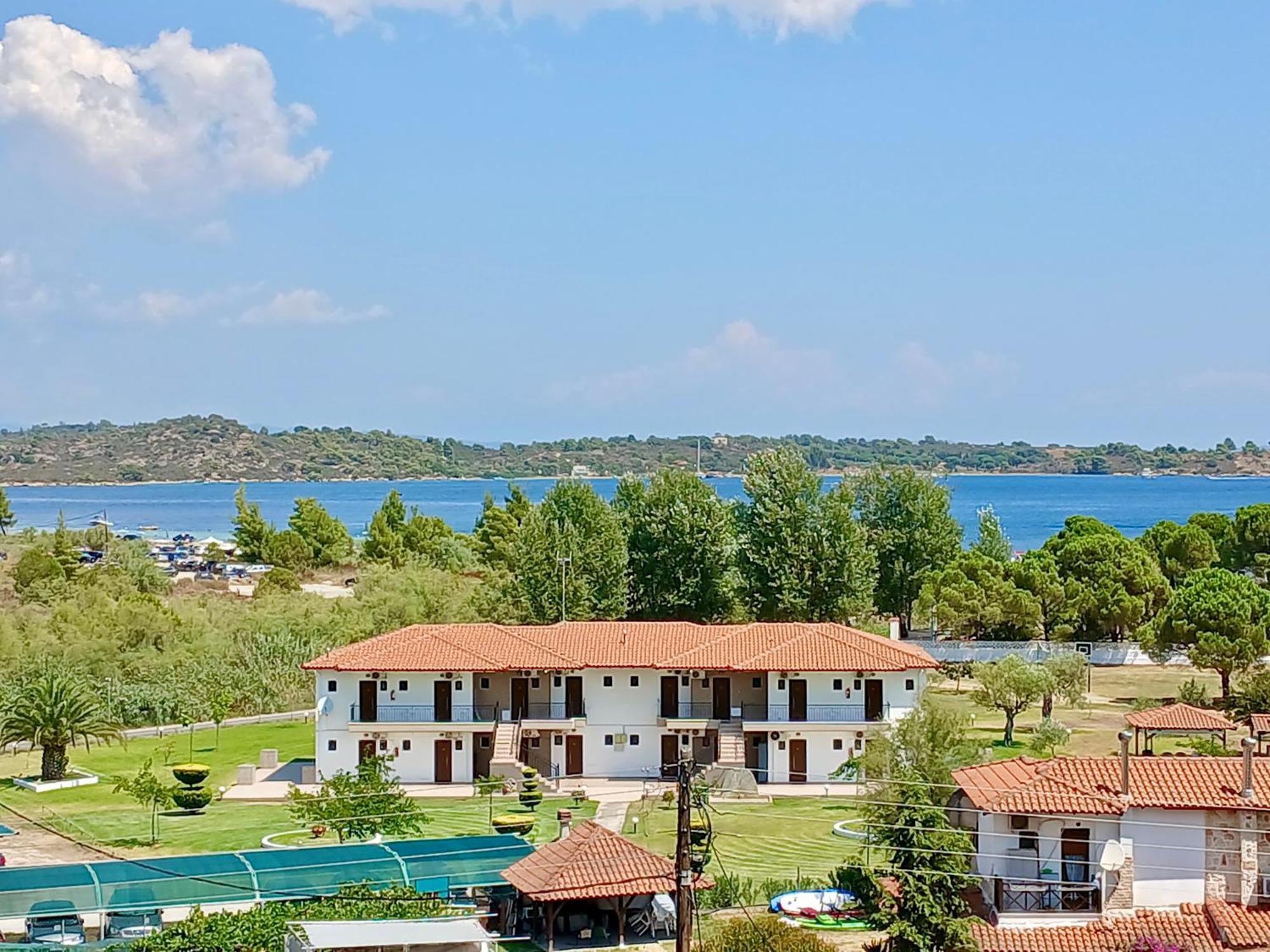 Anna Dani Apartments Вурвуру Экстерьер фото