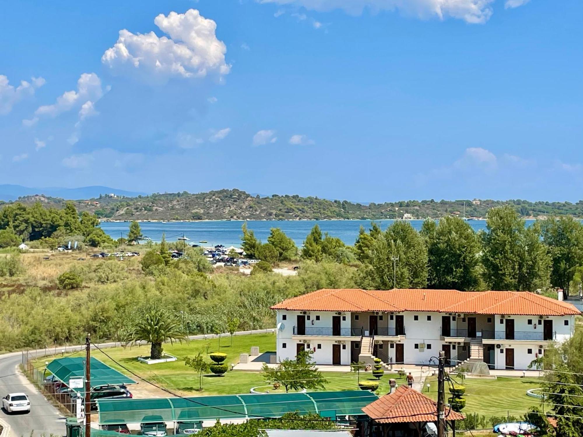Anna Dani Apartments Вурвуру Экстерьер фото