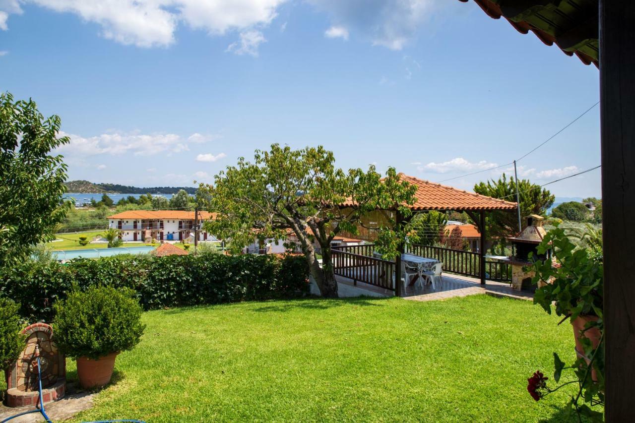 Anna Dani Apartments Вурвуру Экстерьер фото