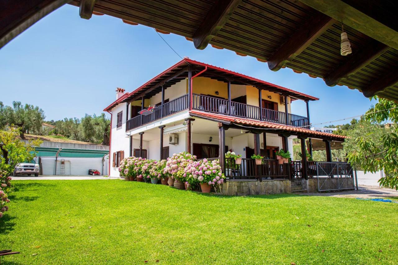 Anna Dani Apartments Вурвуру Экстерьер фото